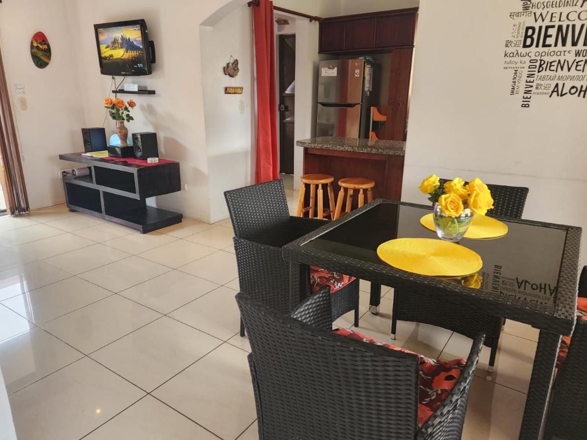 Elegant Villa In La Fortuna With Spacious Backyard Plus Very Private Pool & Parking Экстерьер фото
